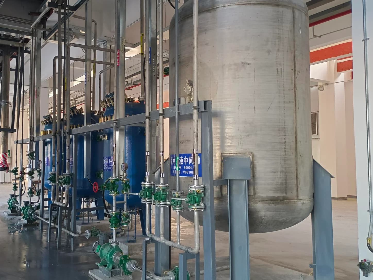 Purified-water treatment equipment for pharmaceutical manufacturing
