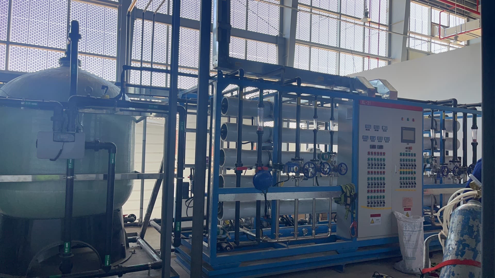 RO and EDI water treatment skid for a Vietnam lithium battery pure-water project